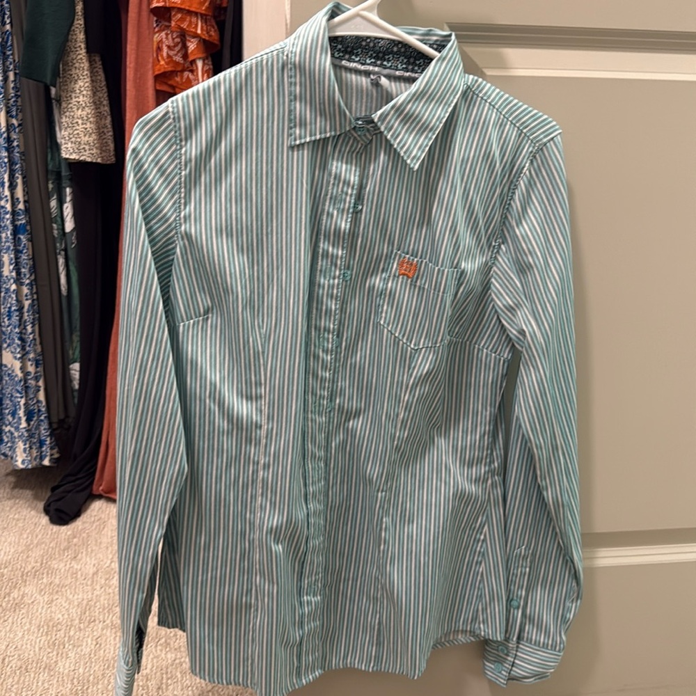 Cinch Women’s button up